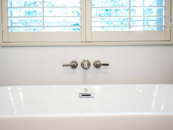 Jacuzzi bath tap a window view from a house property in 11323 Valley Spring Lane