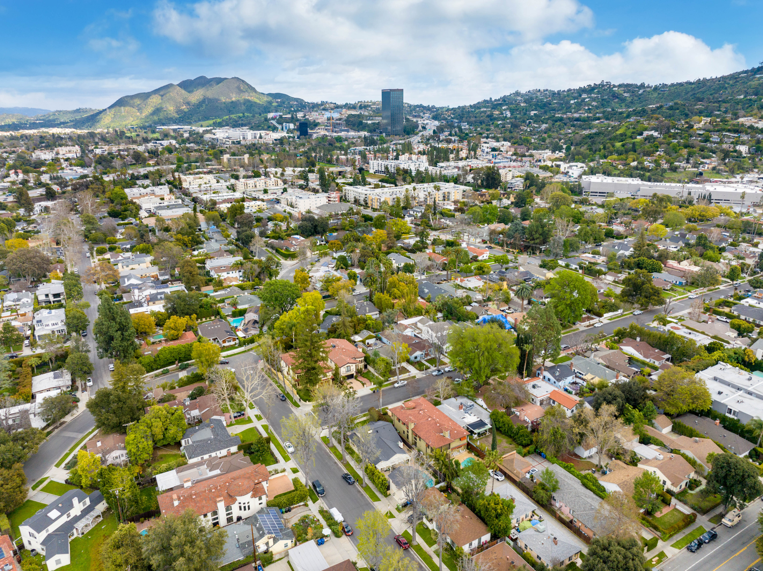 sky view of house properties with a mountain view in 11323 Valley Spring Lane