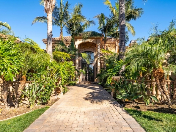 13723 Nightsky Front4