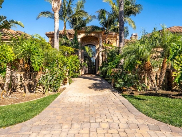 13723 Nightsky Front7