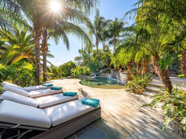 13723 Nightsky Pool 11