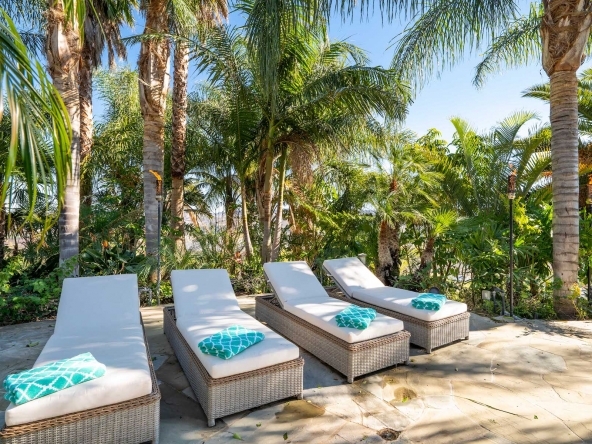 13723 Nightsky Pool 5