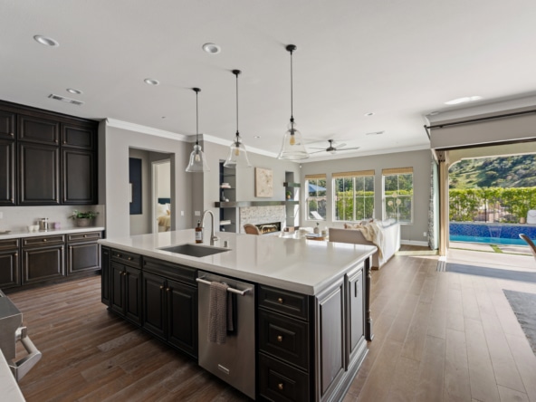 23942 Schoenborn Street PRINT-17