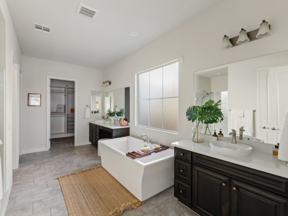 23942 Schoenborn Street PRINT-38