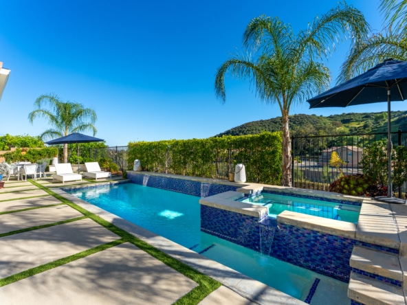 23942 Schoenborn Street PRINT-64