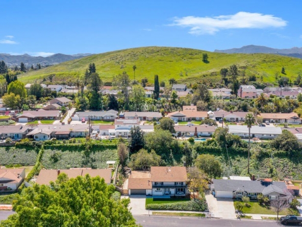 308 Kevin Street Northridge 5