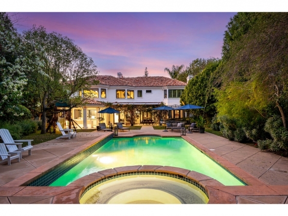 4432 Westchester Drive Woodland Hills