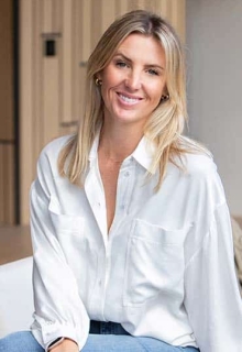 Holly Hatch, Holly & Chris Luxury Homes Group